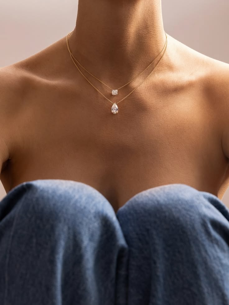 SILVER NECKLACE